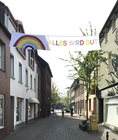 Transparent "Alles wird gut" eingangs FGZ Anrath