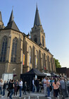 Szene auf dem Feierabendmarkt