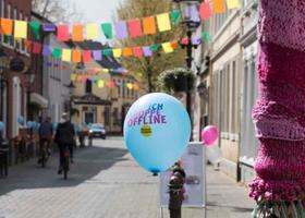Heimat shoppen Luftballon in der Peterstraße
