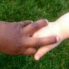 unterschiedliche Kinderhände