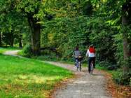 Radfahrer auf einem Weg